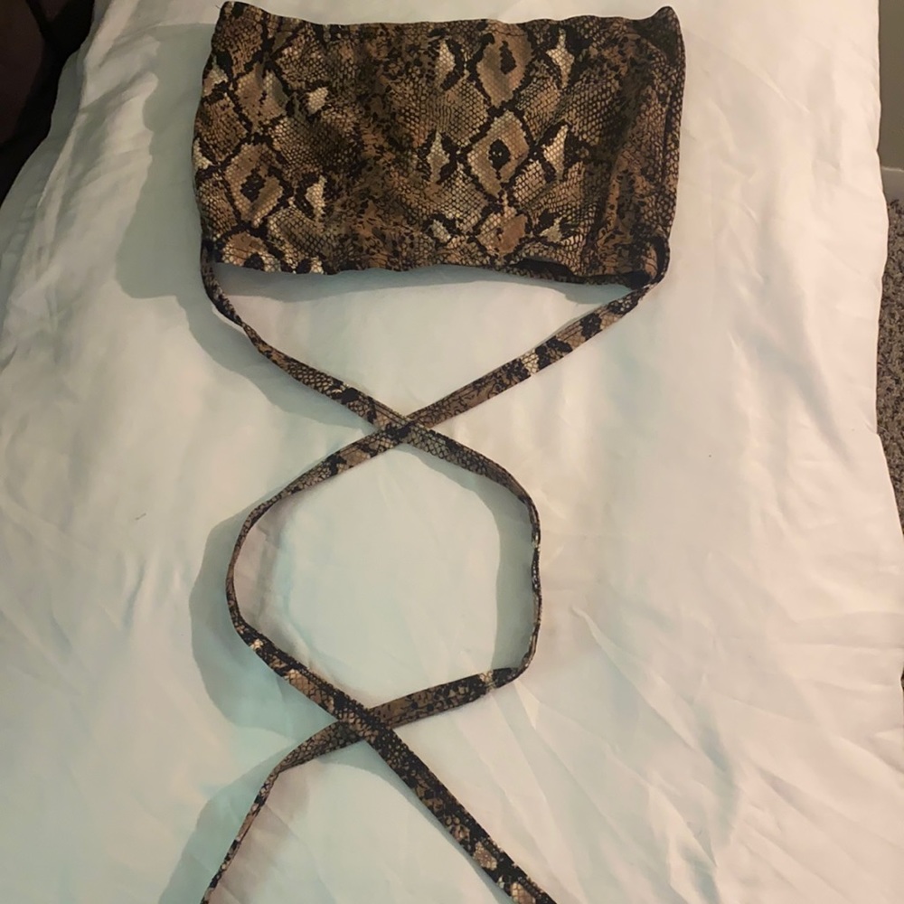 Snake-print CropTop